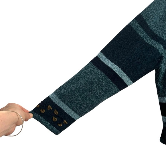 TanJay Petite Teal Navy Floral Embroidered Zip Up Cardigan Women's Size Medium - Picture 4 of 6